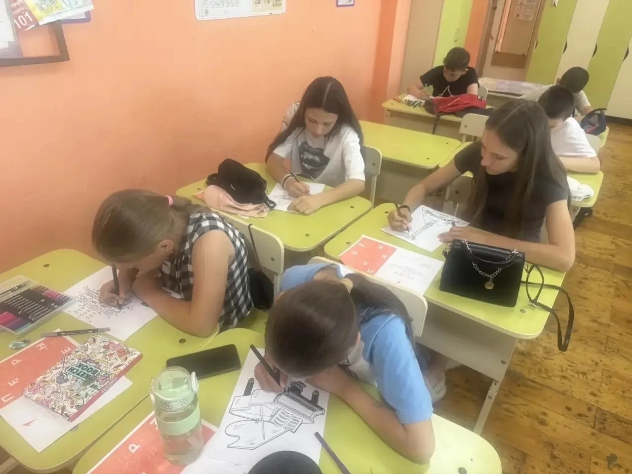 🌞 11 июня - Музыкальный день в лагере “Радуга”! 🎶

В МБОУ г. Керчи РК "СШ №19 им. Д.С. Калинина" п