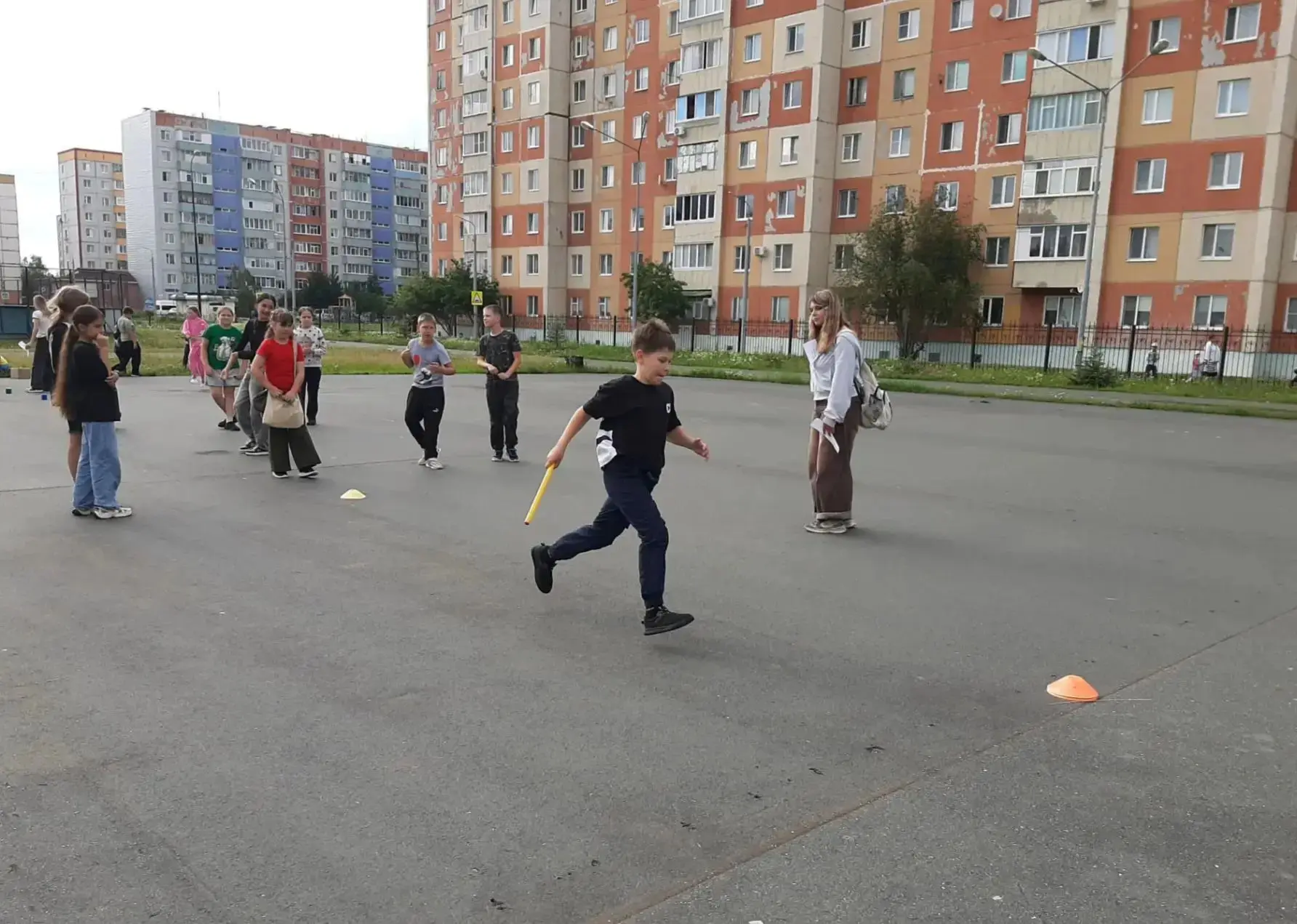 Наш день в летнем лагере был похож на калейдоскоп: от серьезных разговоров до зажигательных танцев!�