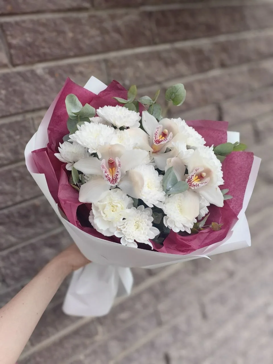 Июньский шёлк 🌷✨

Нежные оттенки переплетаются в изящный букет, который покоряет с первого взгляда 