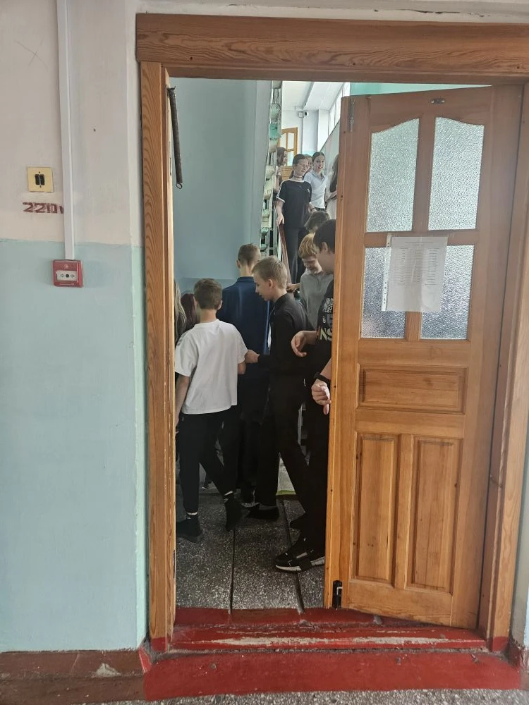 💥💥💥Тренировка по действиям в случае обнаружения взрывного устройства💣💥
15 мая в школе прошла тр
