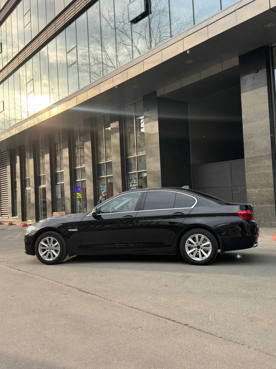 ❗️ Новинка!   BMW 525d XDRIVE   ▪️ Год выпуска — 2015 ▪️ 2.0 дизель | 218 лс | полный привод  ▪️ 254