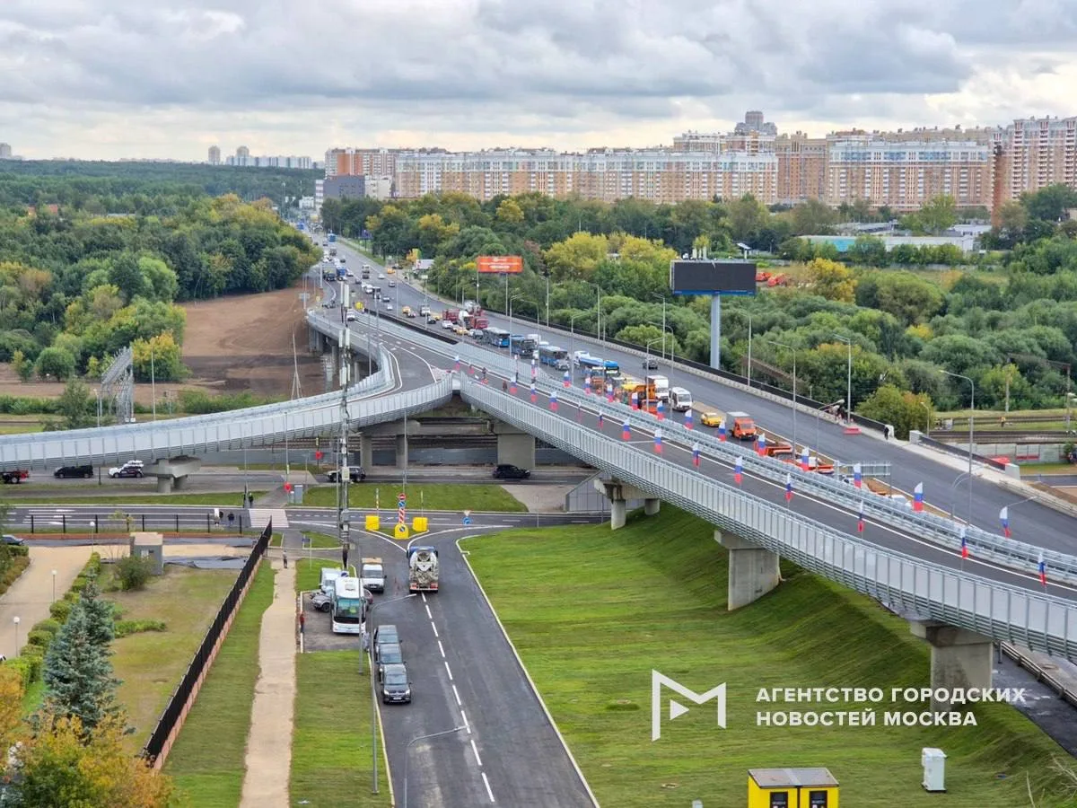 Сергей Собянин открыл участок Московского скоростного диаметра вдоль Каспийской от Сева...