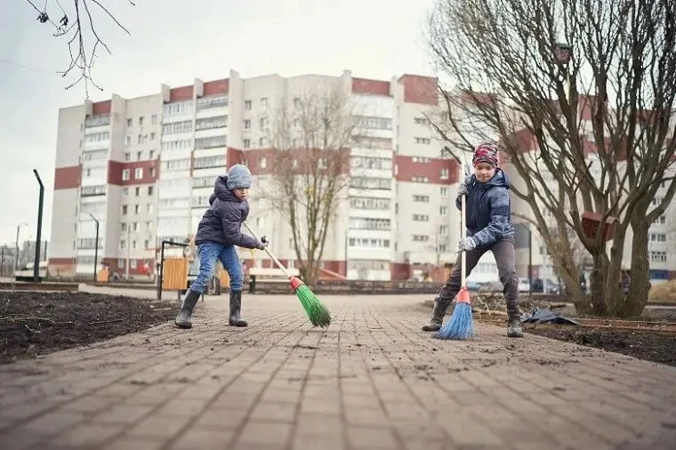 Жители Вологодчины, встречаемся во дворах 25 апреля на Всероссийском субботнике  В субботу, 25 апрел
