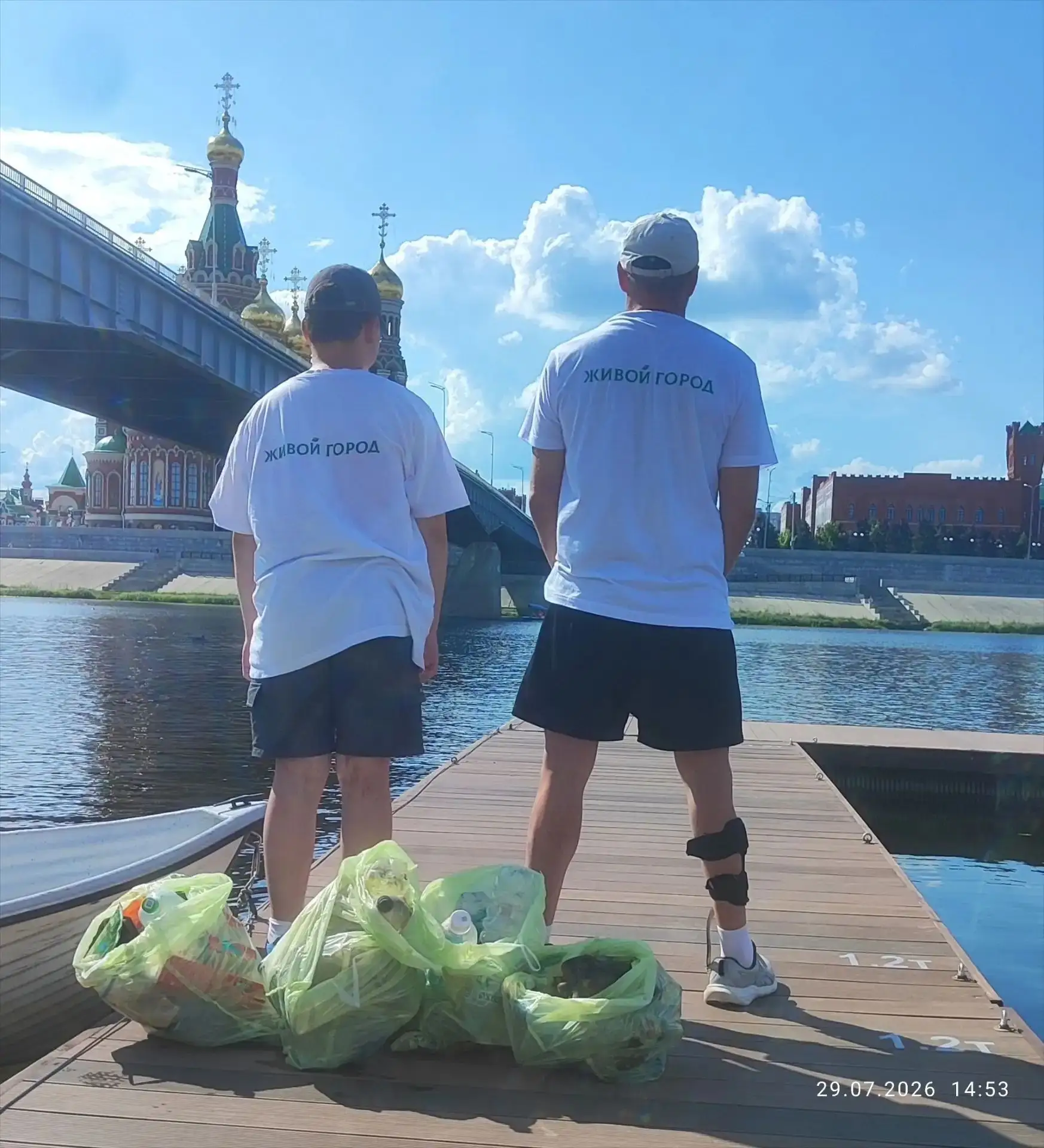 🔥Отличные новости! Уборка реки Малая Кокшага в самом сердце Йошкар-Олы успешно продолжается, и тепе
