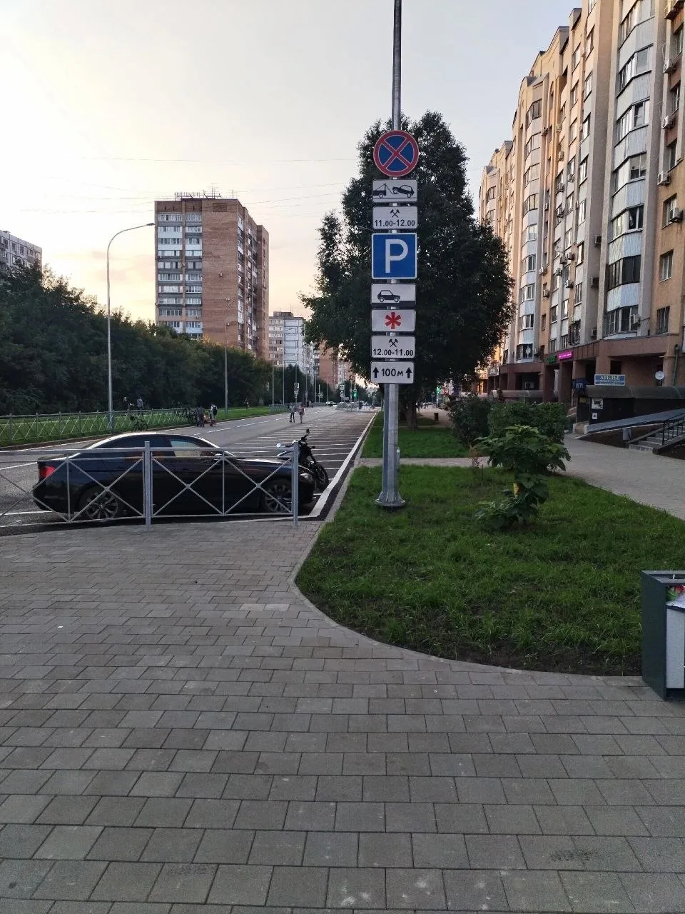 На отремонтированной улице Дачной введен запрет на парковку с 11 до 12 часов по будням.