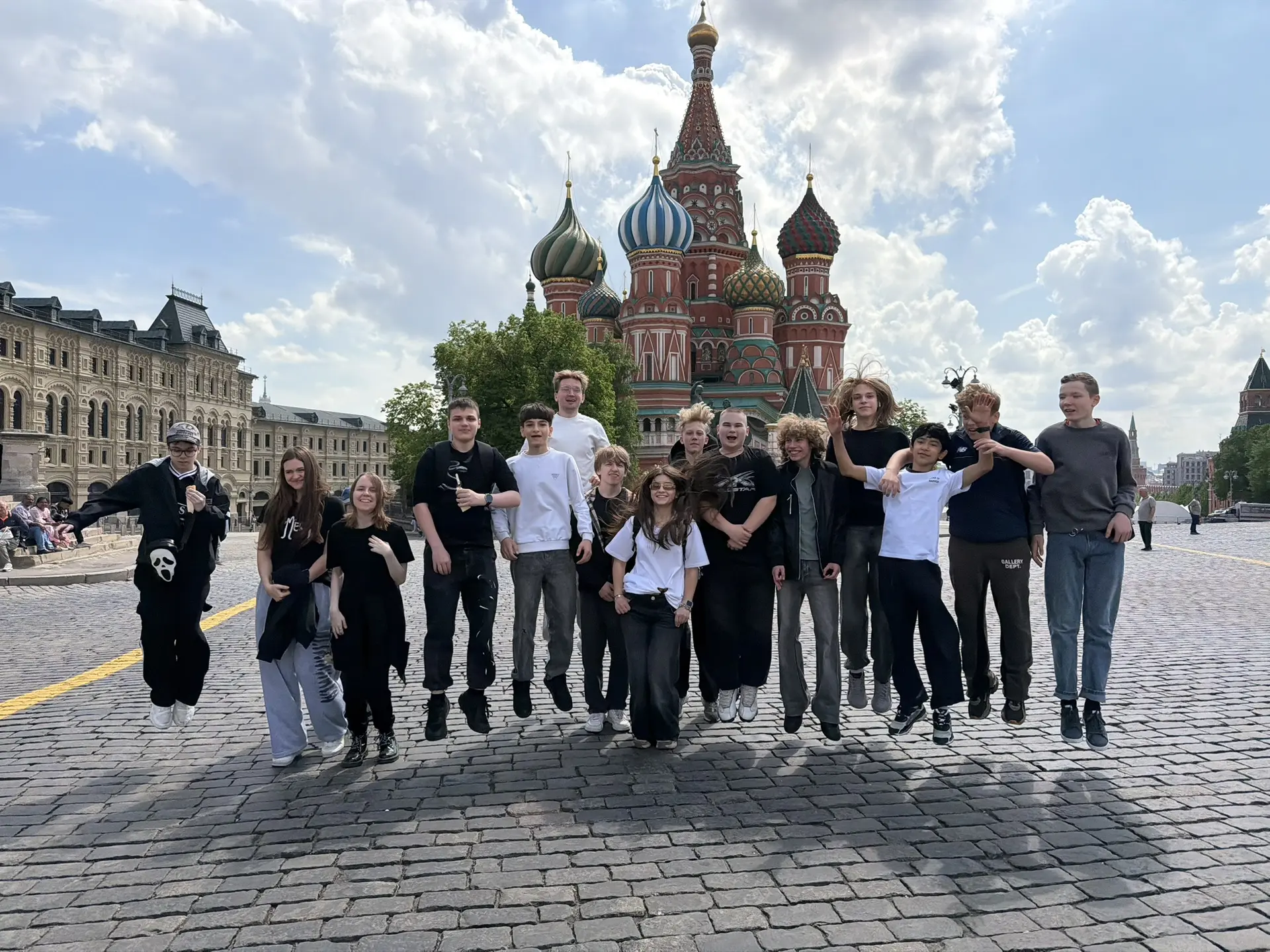 🏙 Увидеть Москву своими глазами! Путешествие 8-х и 11-х классов в столицу🚌