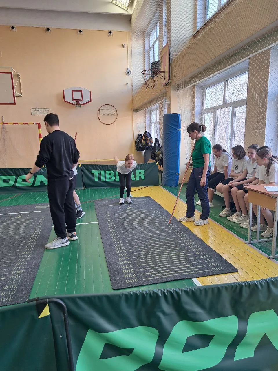 В пятницу, 13 марта, ученики 5 класса под руководством Решетникова Андрея Андреевича приняли участие