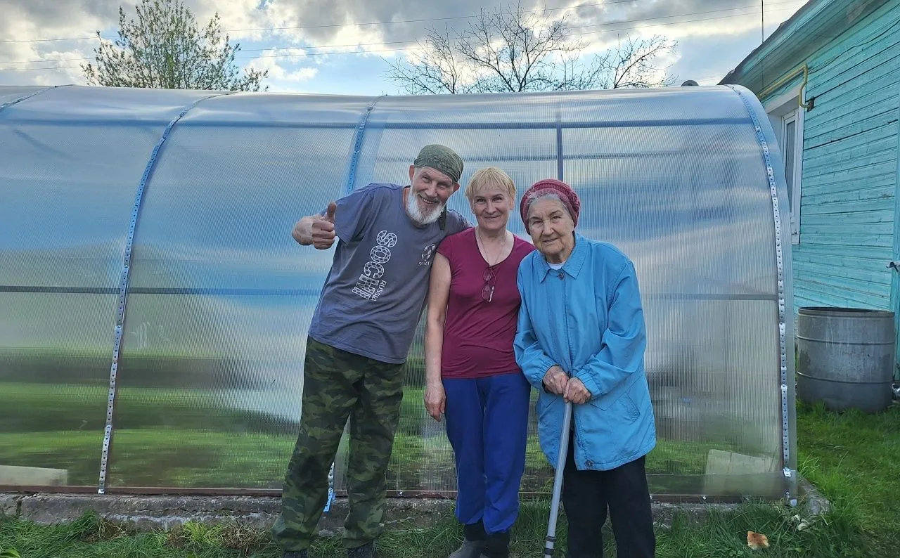 Весной, с наступлением тёплой погоды, большинство огородников приступают к подготовке т...