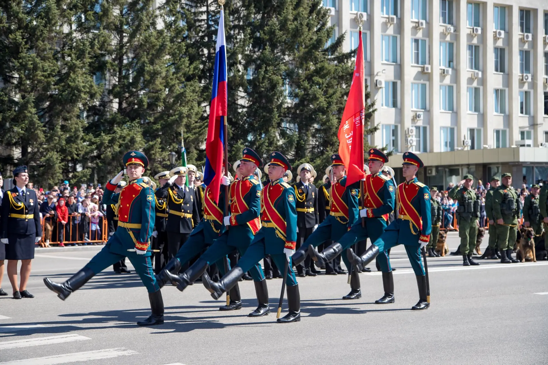 🇷🇺 9 и 10 мая: куда сходить в Благовещенске в праздничные дни