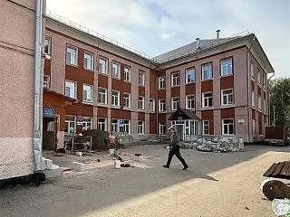 Более 43 миллионов рублей направили на обновление поликлиники в Троицком районе Алтайск...