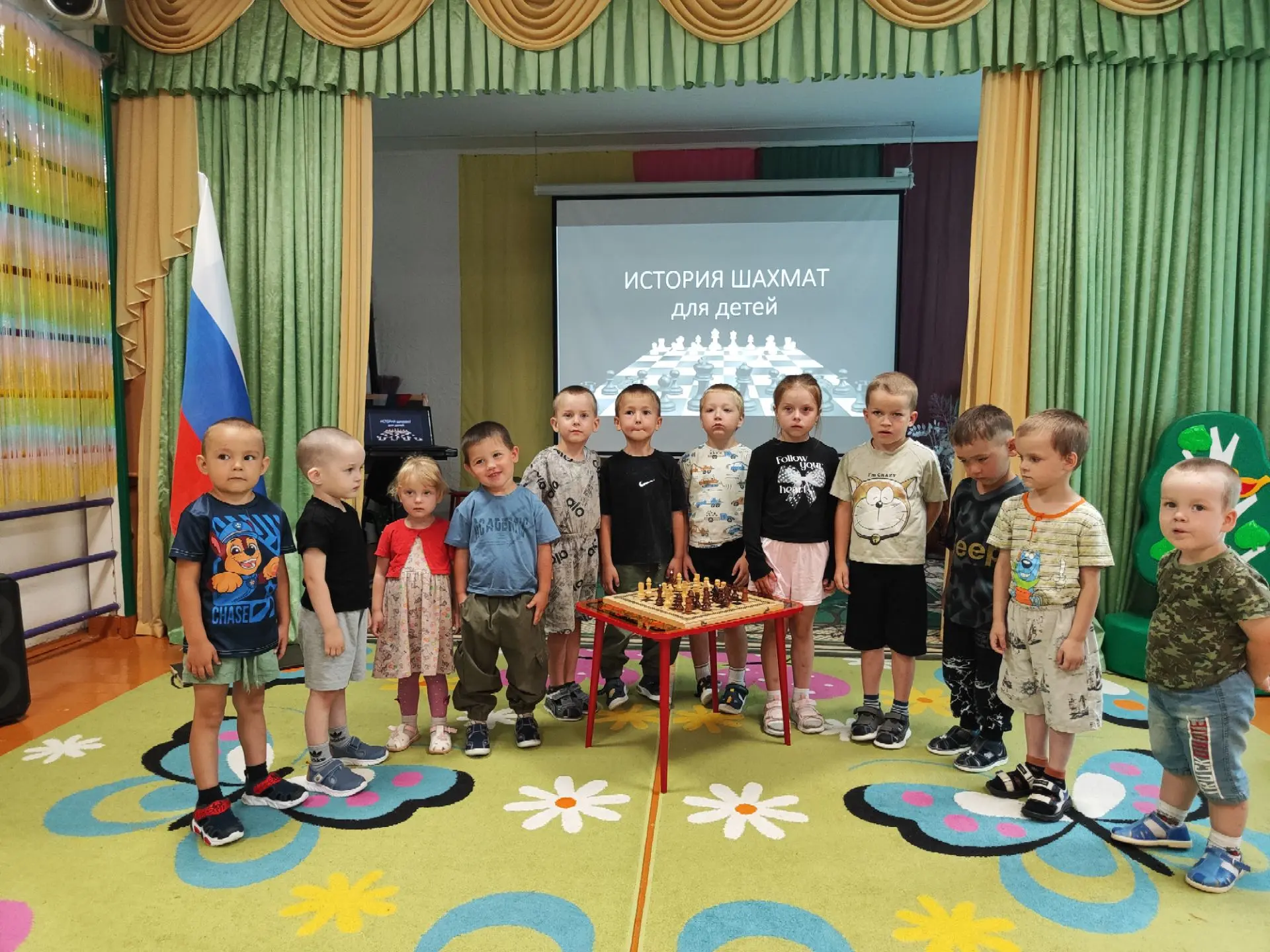 В честь Международного дня шахмат у ребят прошло познавательное занятие «История шахмат...
