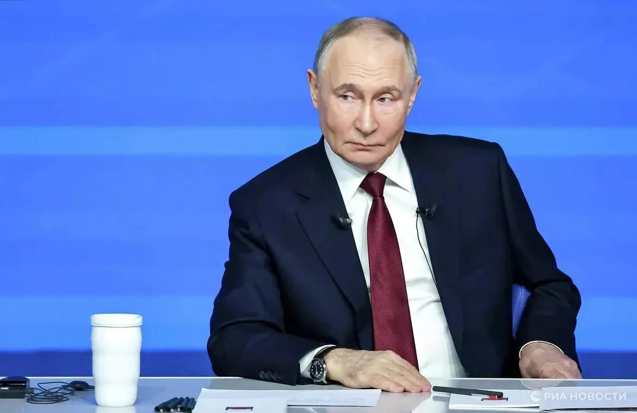 Путин поручил правительству РФ создать рабочую группу по применению ядерных технологий в области мед