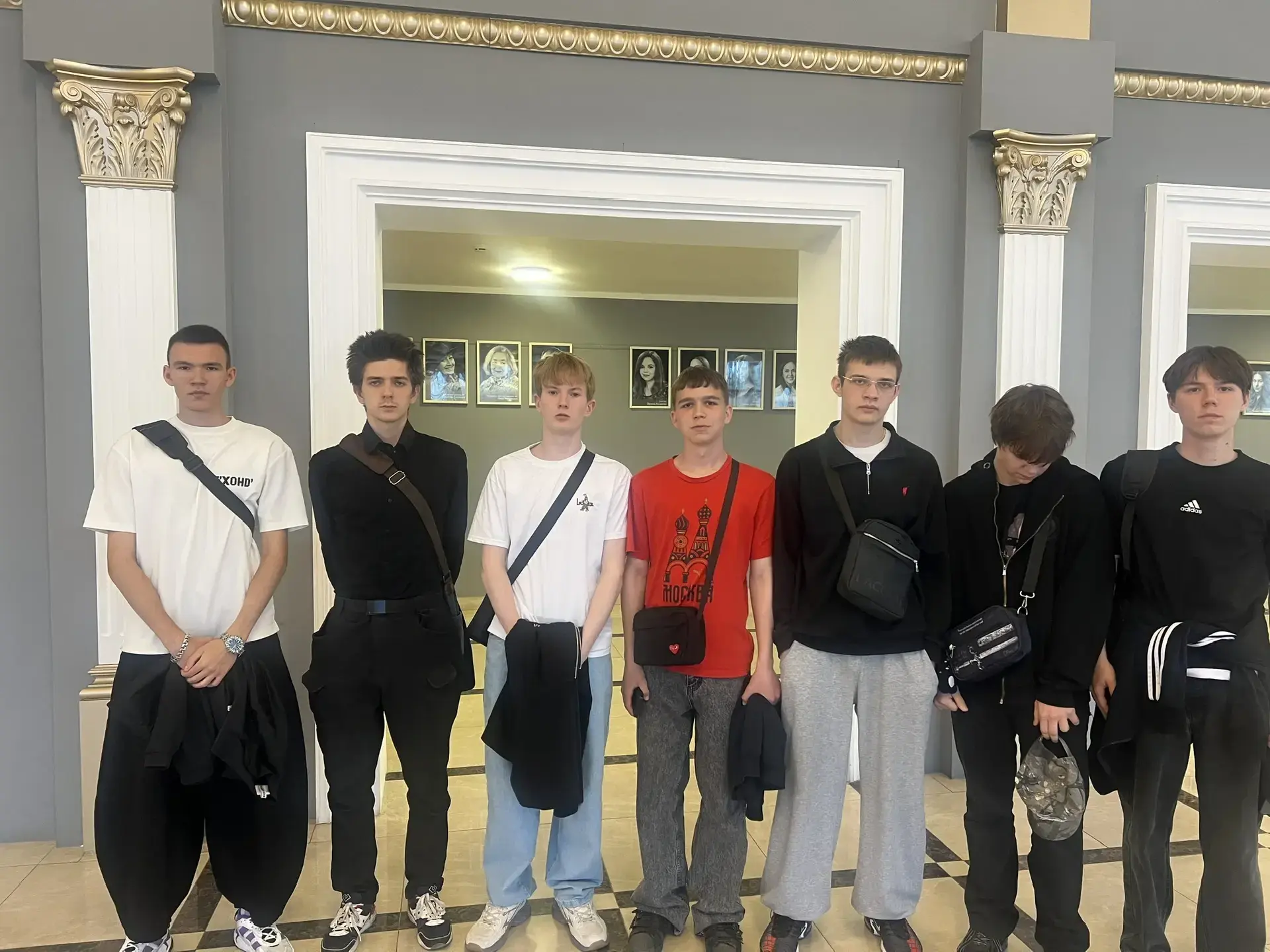 Сегодня по Пушкинской карте студенты группы 2522 ПБ-1 посетили Драматический театр, где посмотрели п
