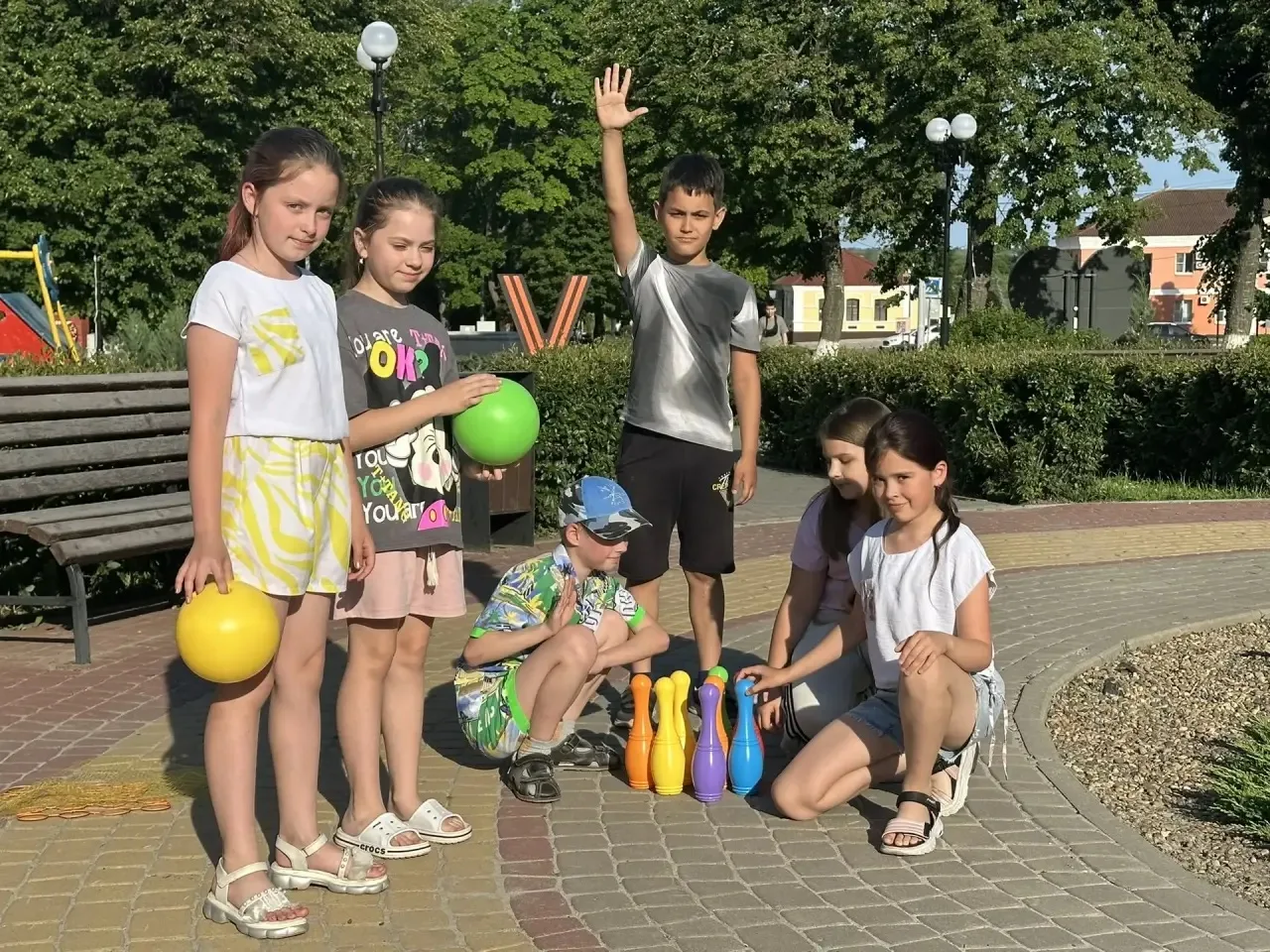 ✨Летняя детская площадка продолжает свою работу✨

🗓️Сегодня Легенченко Е.В. провела для ребят увлек