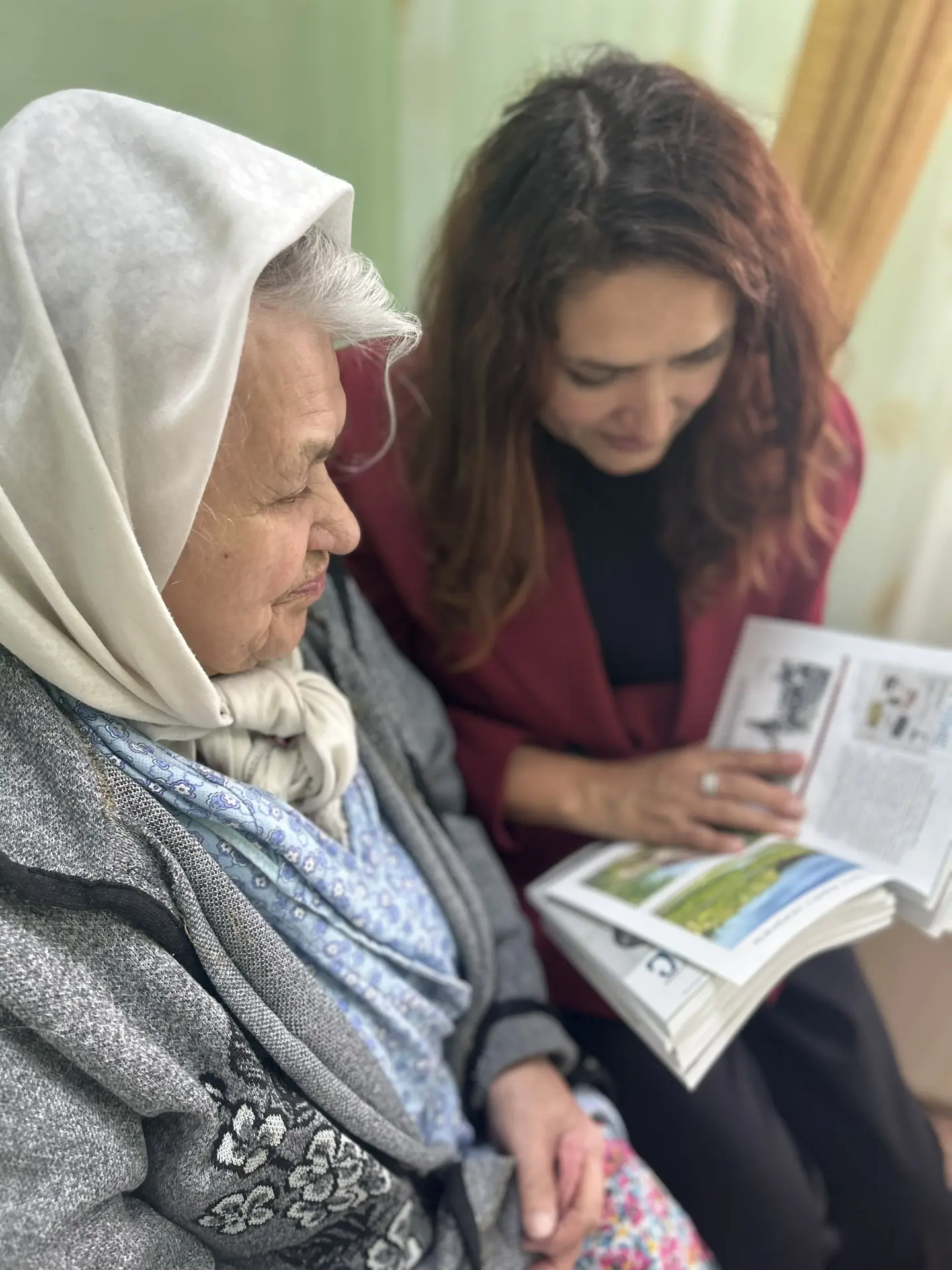 Сегодня мы снова побывали там, где время течет иначе — в доме престарелых и инвалидов н...
