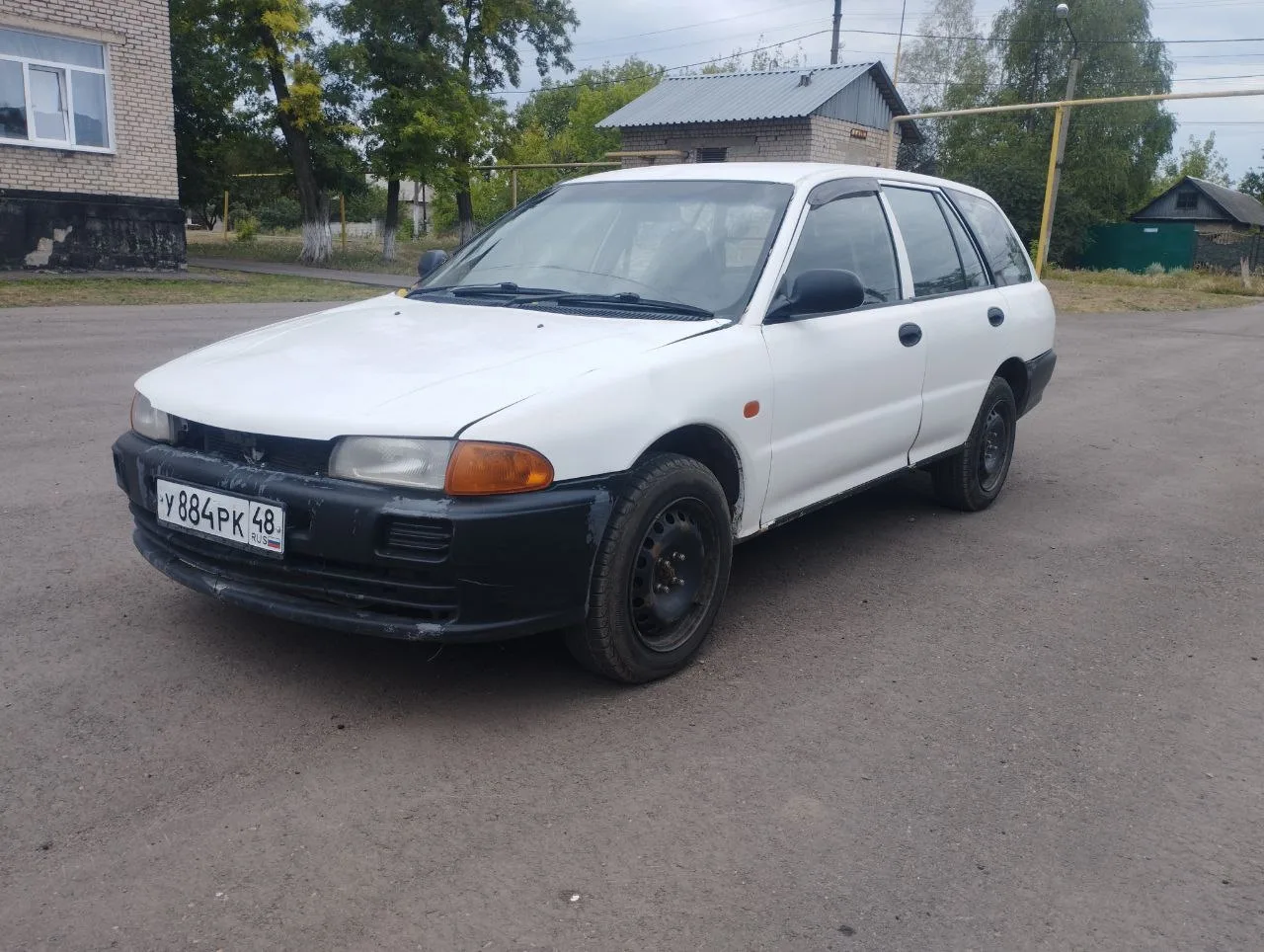 ✅ Оплачено ✅ 
Продам Митсубиси Либеро универсал, 2001г. Двигатель 1.5 , каробка автомат, полный прив