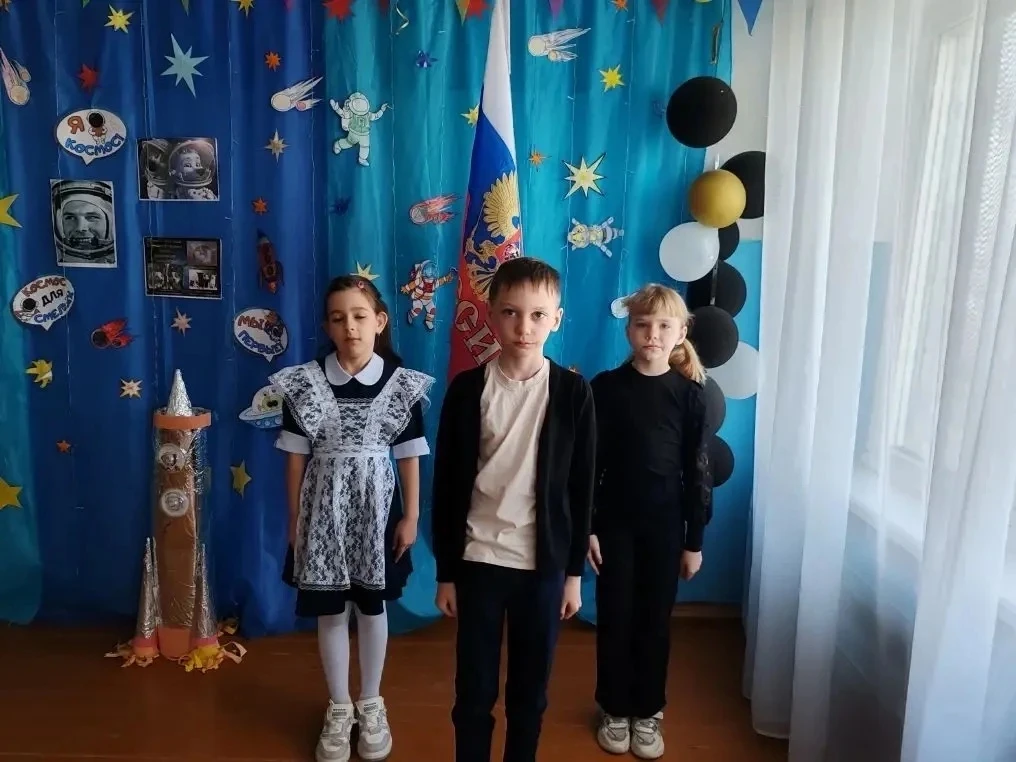 Традиционная линейка по понедельникам😊✨