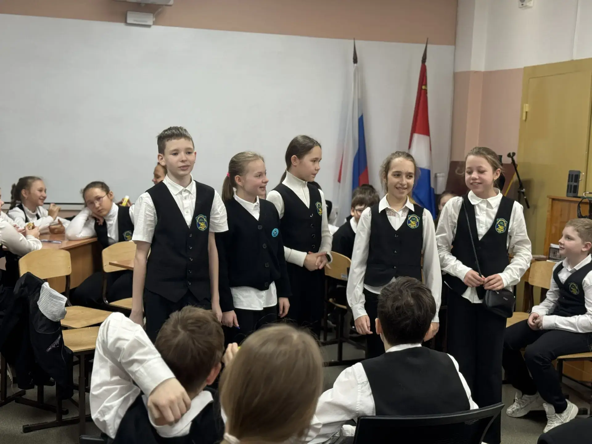 🎉 Неделя Математики началась с яркого старта — 🧑🏻‍🤝‍🧑🏼 математического КВН, организованного для наши
