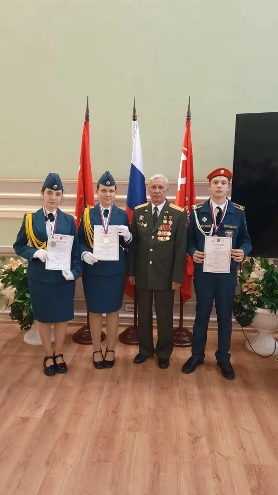 🥇 Наши кадеты — лучшие в Санкт-Петербурге! На региональных лично-командных соревнованиях по «Стрелко