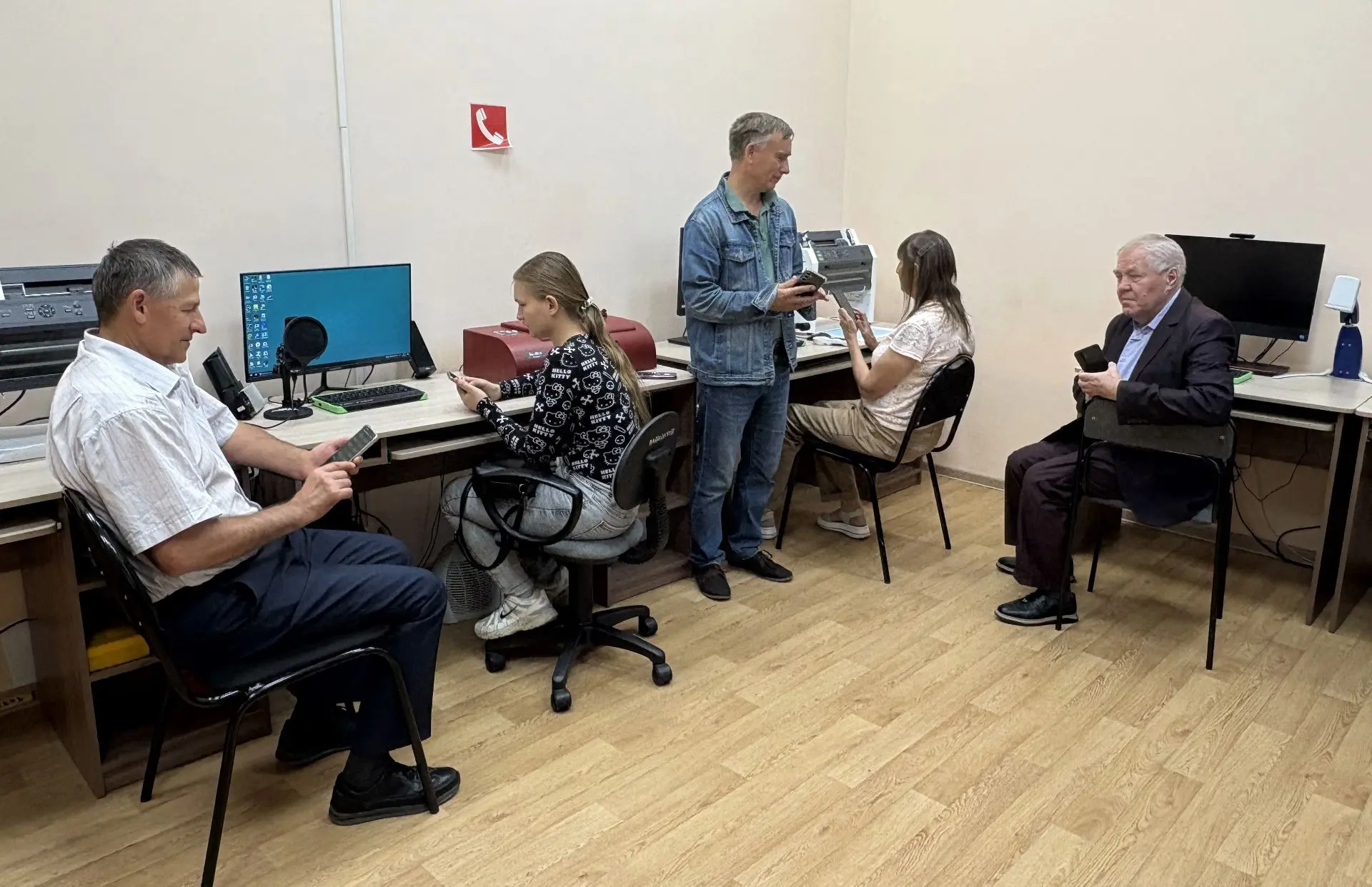📢 В спецбиблиотеке Чувашии завершился второй поток курса по спутниковой навигации для незрячих и сл