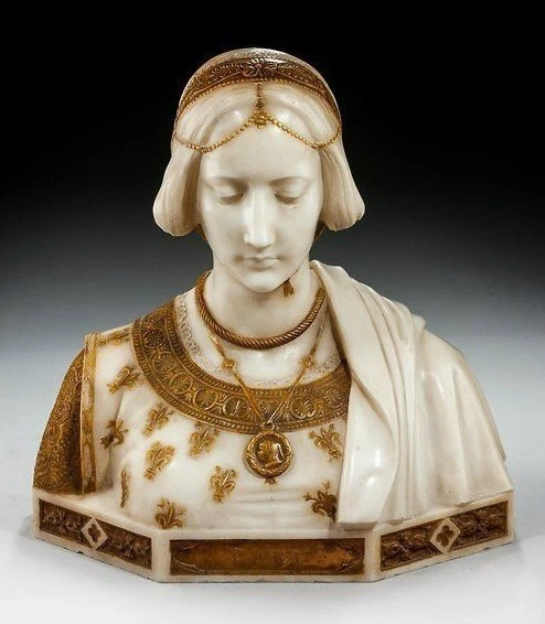 Мраморный бюст Лауры (1308-1348) — возлюбленной великого поэта раннего Возрождения Фран...