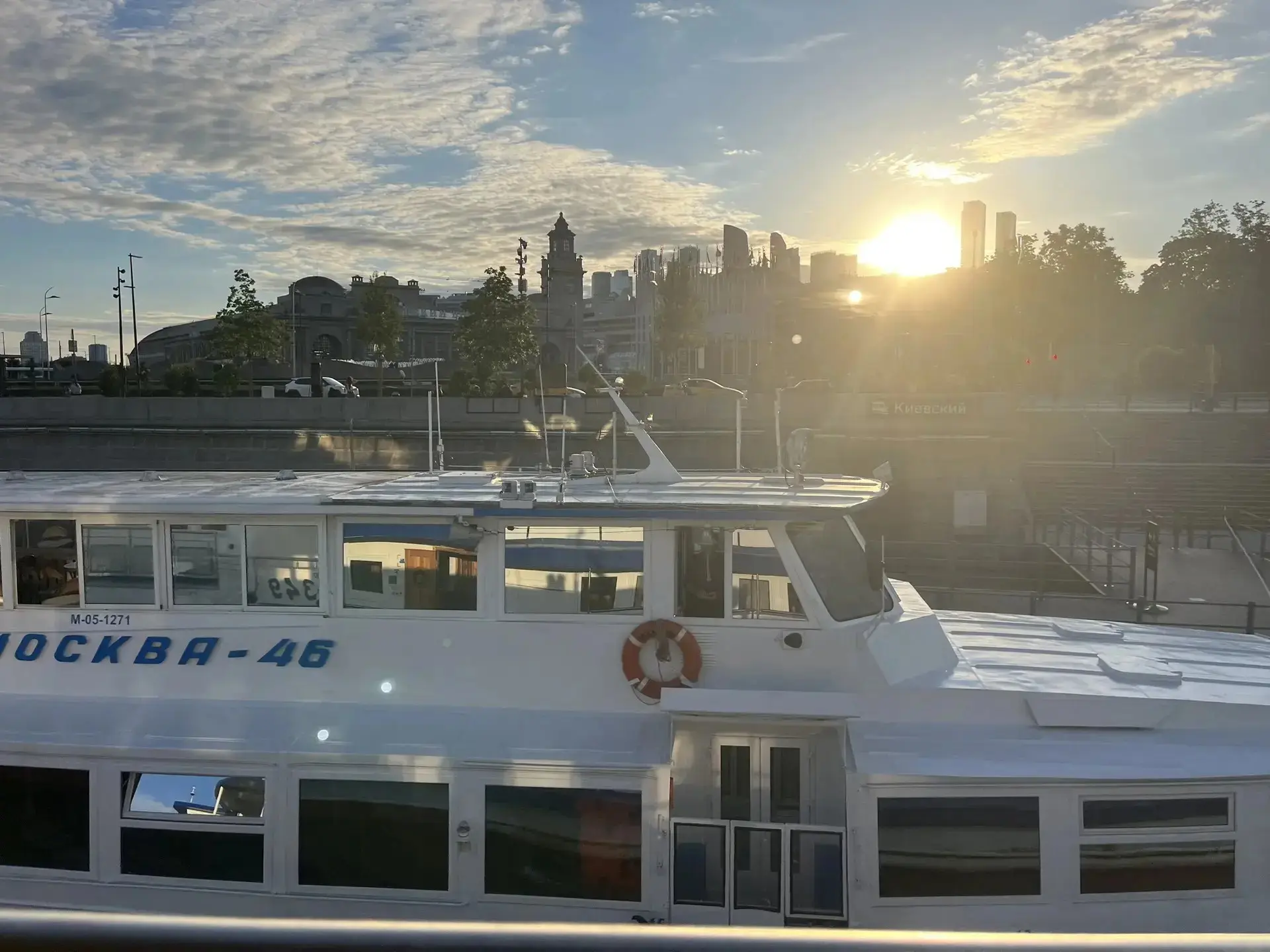 🛥️Сквозь века по Москве-реке

Шестиклассница Алина делится впечатлениями о речной прогулке по Москв