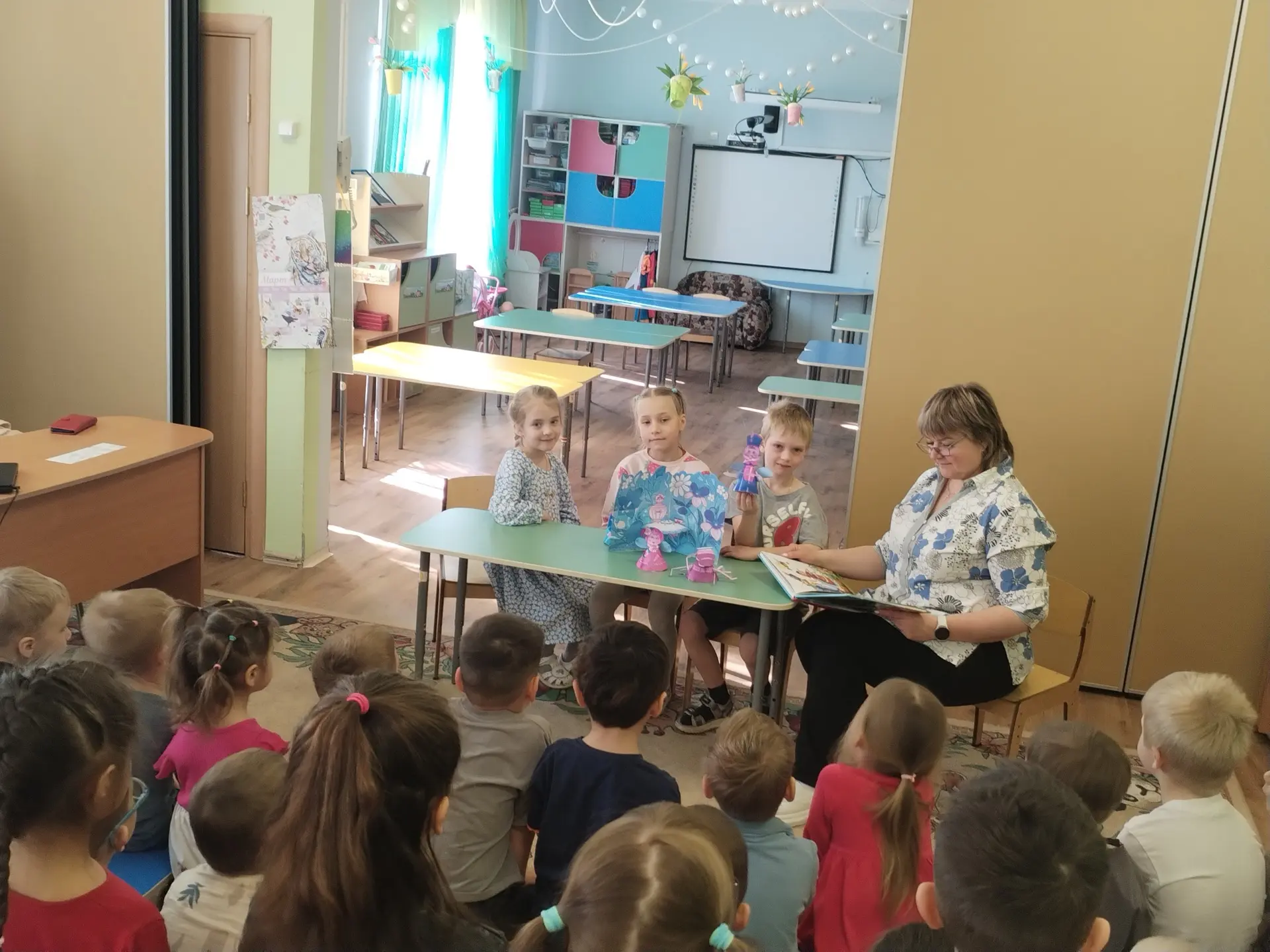 📖 В «Радуге» с размахом отметили день рождения любимого детского поэта!   В дошкольном отделении «Ра
