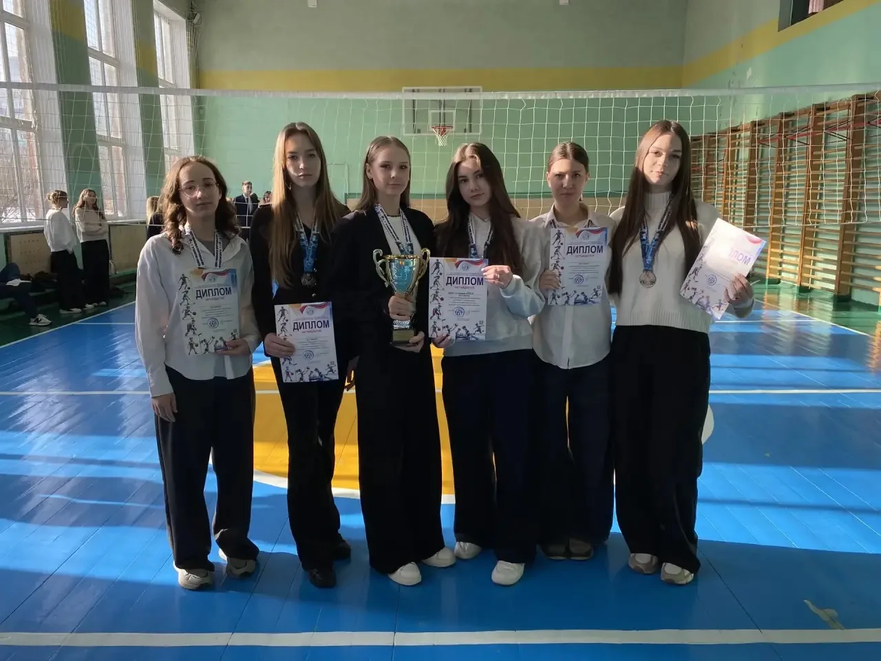 🏐 Победы в районных соревнованиях по волейболу «Серебряный мяч»!  С февраля проходили соревнования п