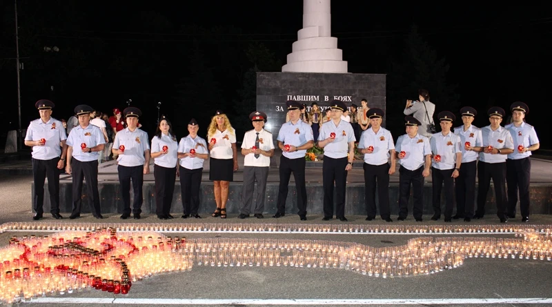 🕯В Адыгее руководство МВД, полицейские, ветераны и общественники поддержали патриотическую акцию «С