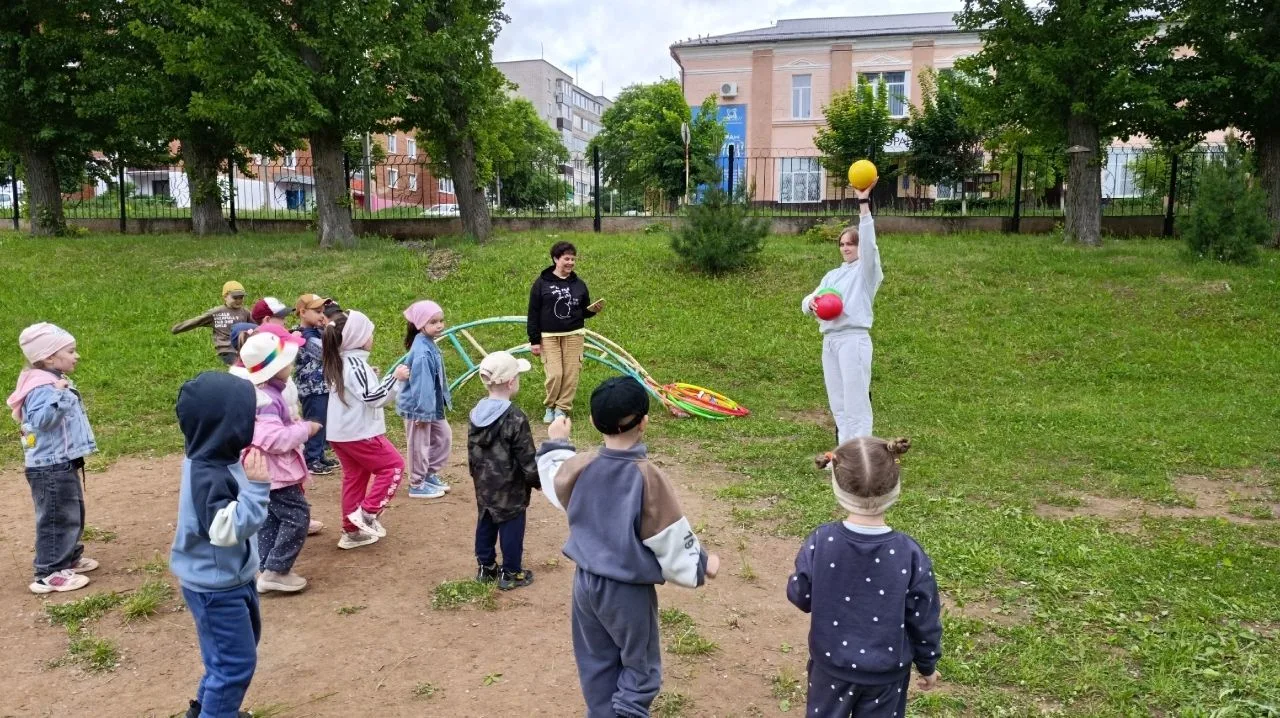 🚦 Безопасность — это игра: как наши ребята изучали ПДД!

Знаете ли вы, что правила дорожного движен