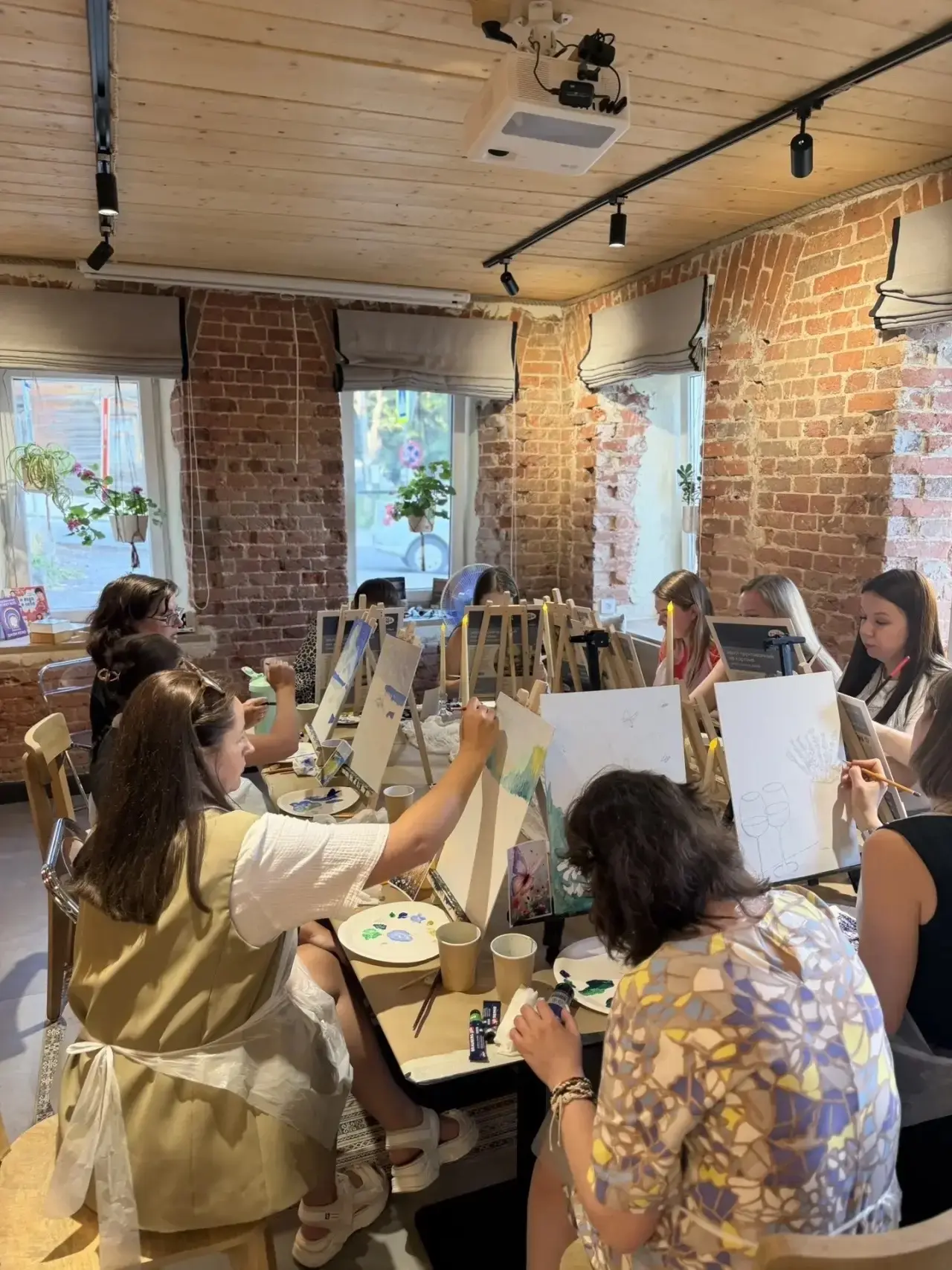 🎨Творческий вечер в «Гостиной»