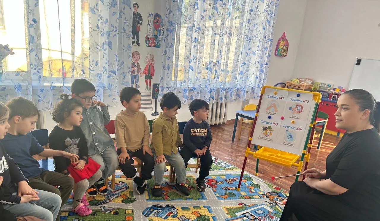 🏫 В средней группе 3 прошло занятие на тему: Как беречь свое здоровье?