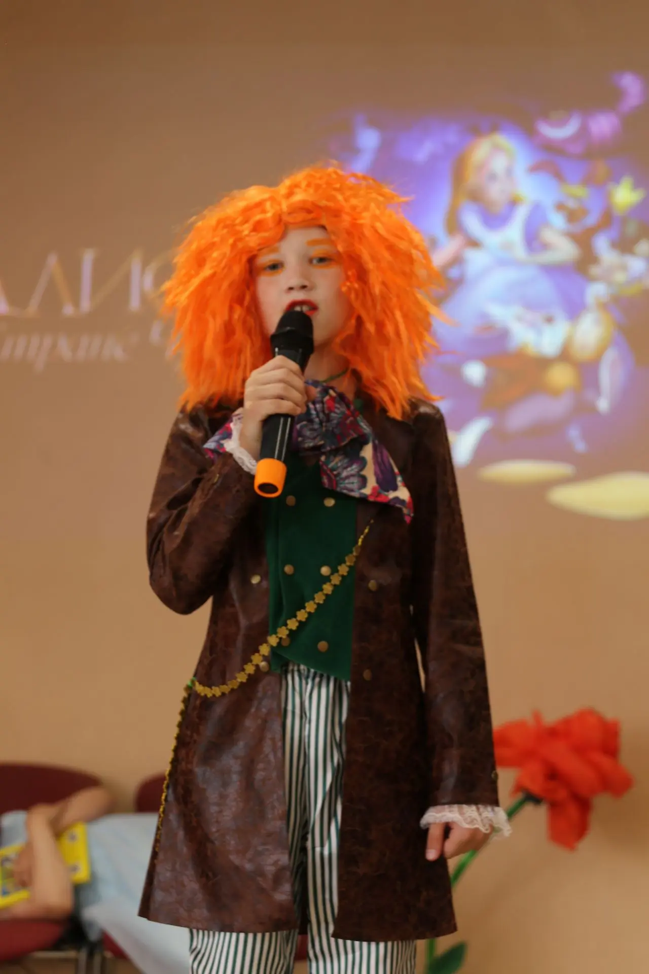 ✨ Волшебство на сцене: «Алиса в Стране чудес» в исполнении наших талантов! ✨    В прошлый четверг на