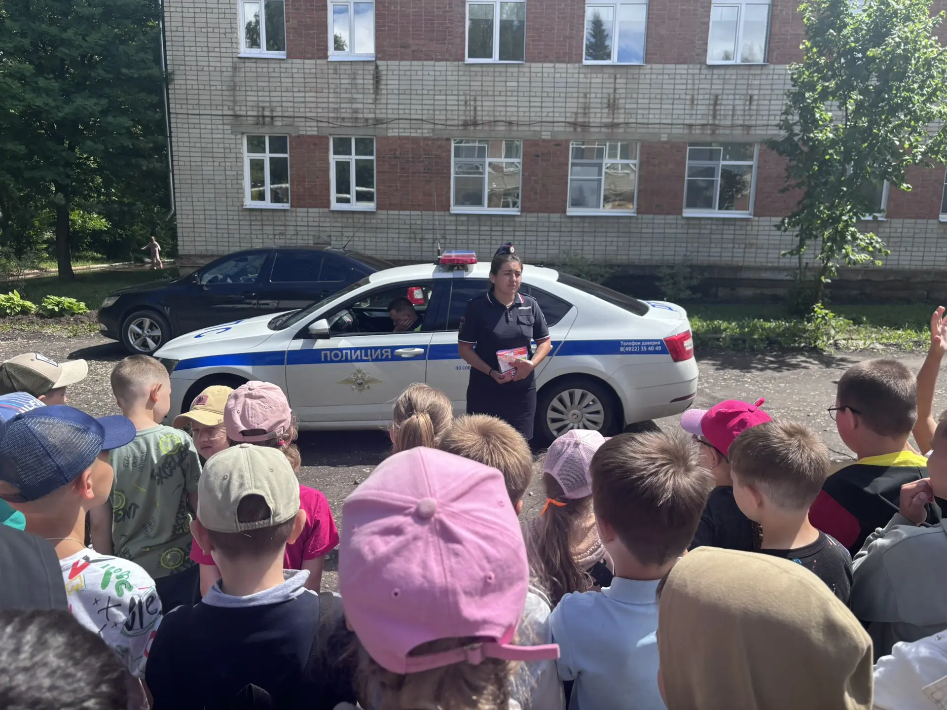 👮🏻‍♀️ Сегодня в пришкольном лагере «Солнышко», в рамках дня безопасности, состоялась встреча ребят