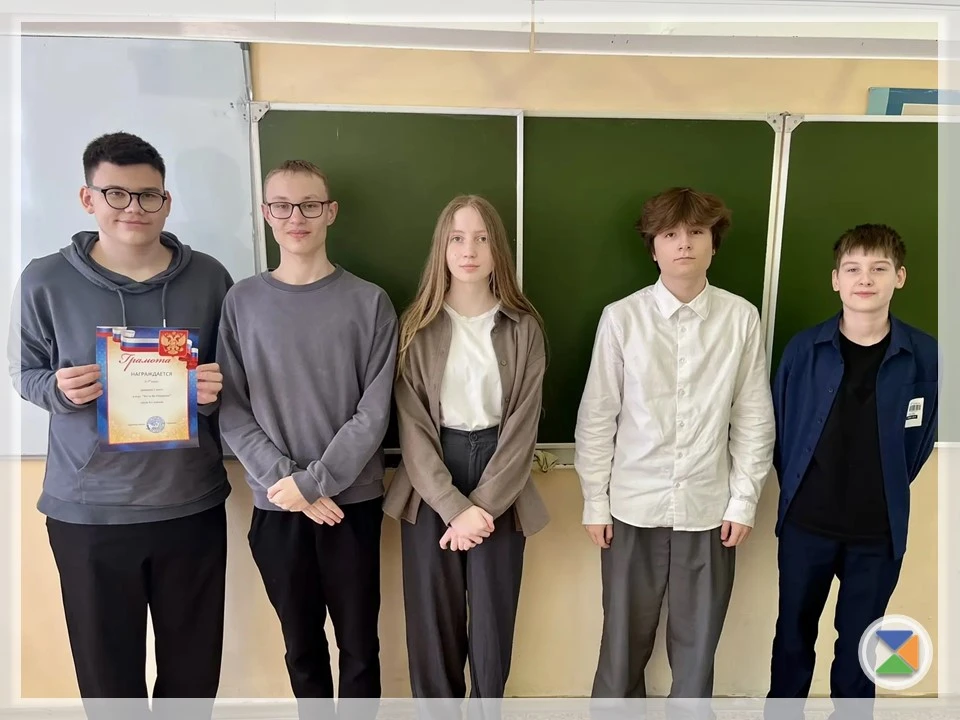 🇬🇧 ЧЕМПИОНЫ АНГЛИЙСКОГО 🇬🇧  В рамках декады иностранных языков в нашей школе среди учеников параллел