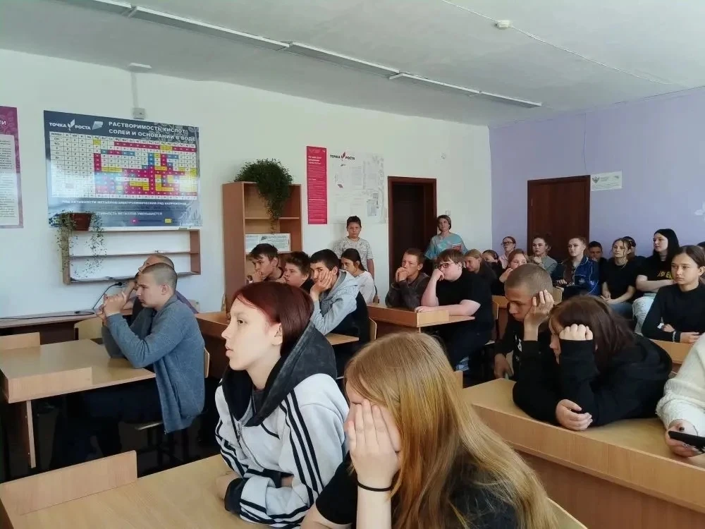 📢 Учащиеся нашей школы приняли участие в краевом классном часе!
Ученики Токаревского филиала МКОУ «