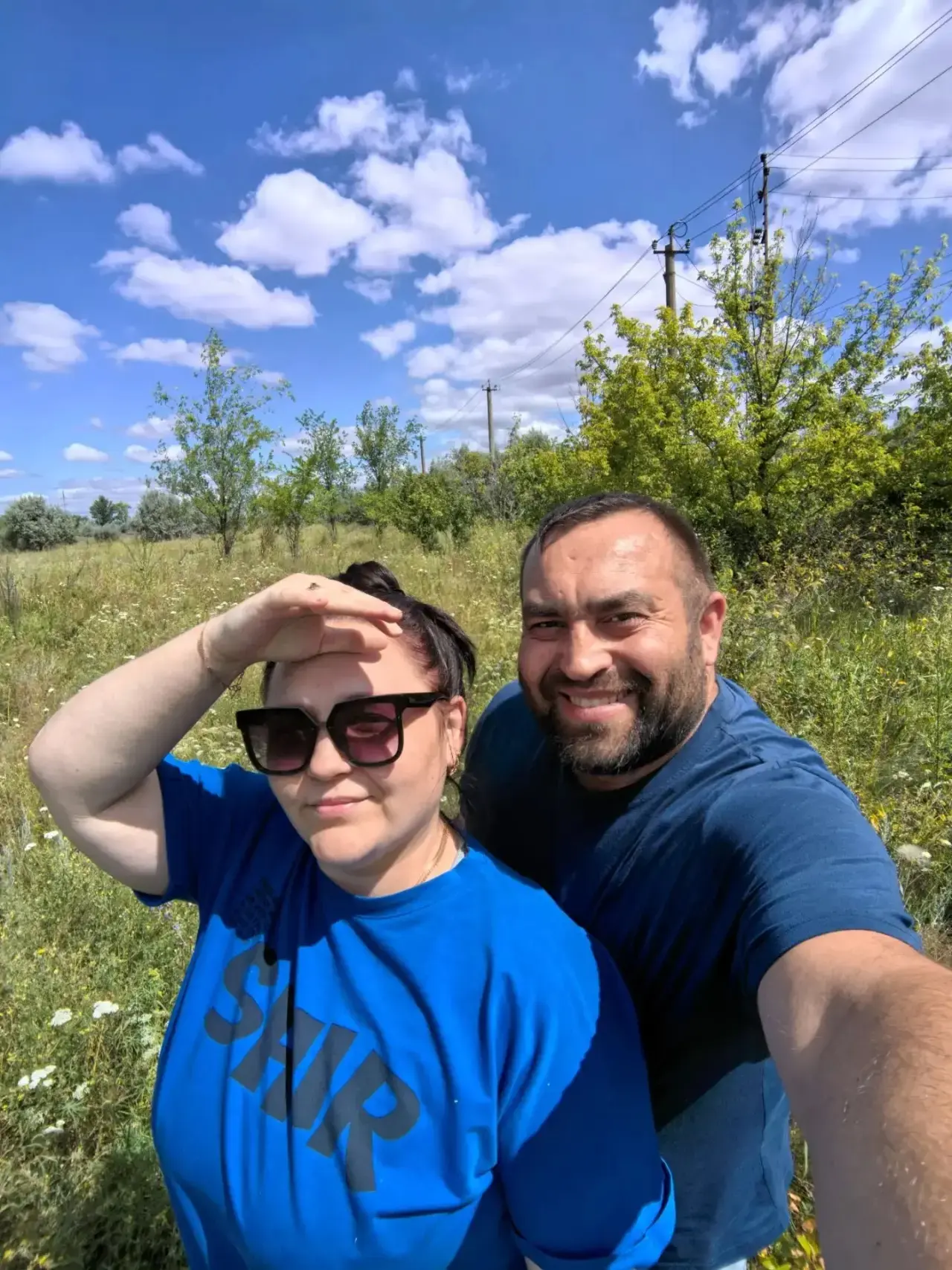 Немного даже по фотографировались в поле😁
  Я люблю такие выезды с Максимом. Даже не из-за того за 