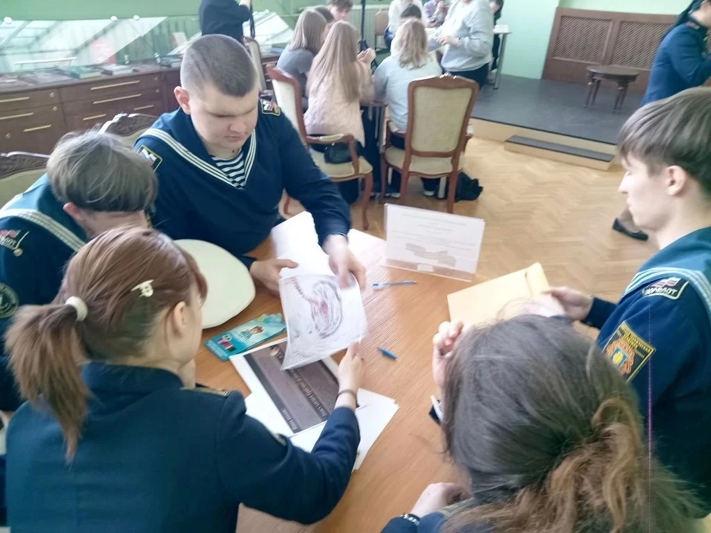 🎖️ Курсанты четвёртой площадки Морской технической академии имени адмирала Д.Н. Сенявина приняли акт
