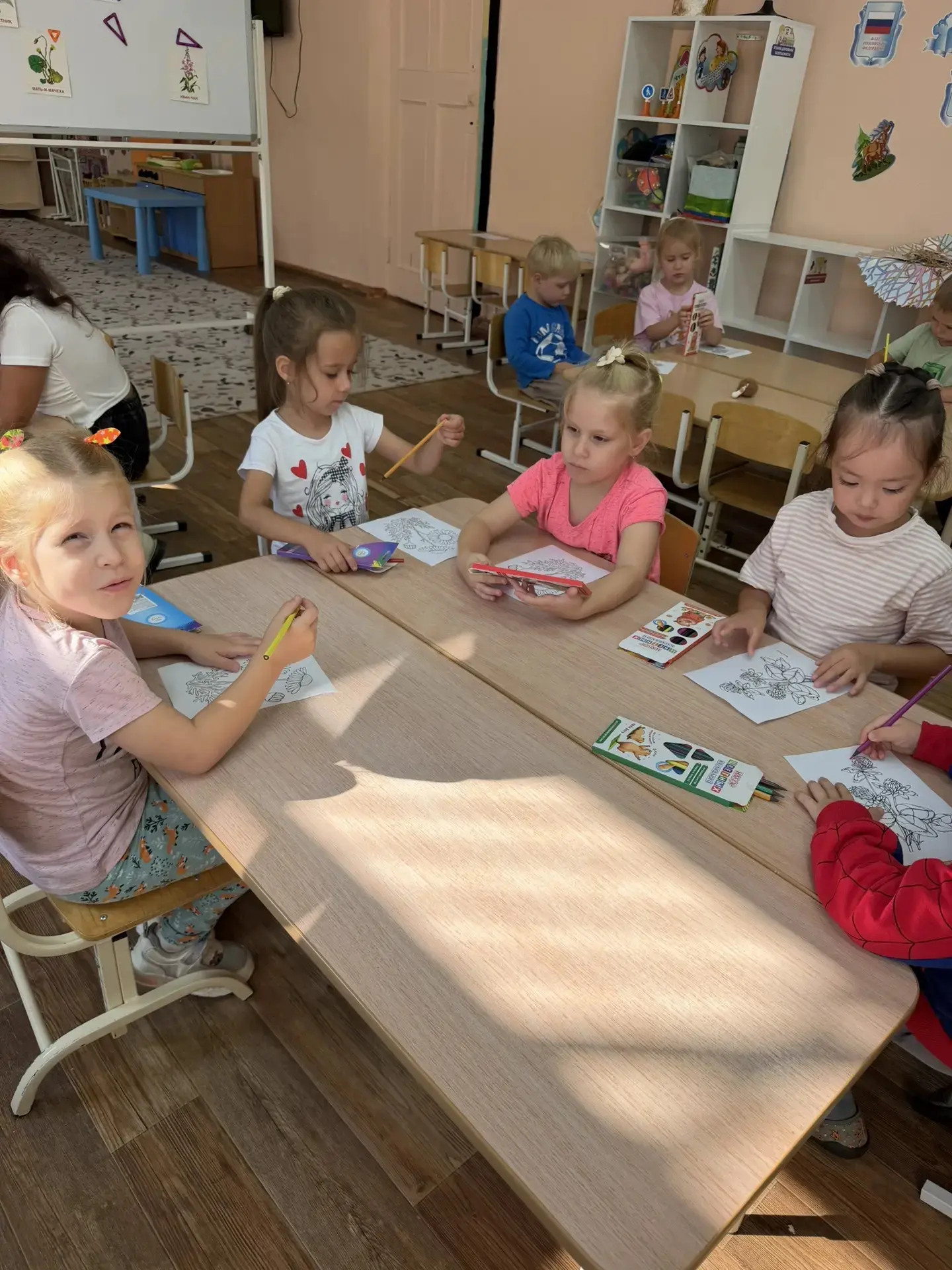 У ребят 👧👦группы «Непоседы» прошел тематический день «День лекарственных растений»🌱
🌿Целью мероп