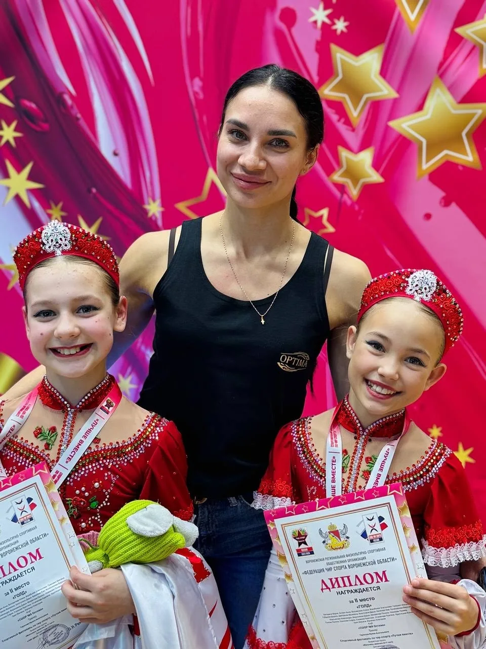 🏆 7 марта в преддверии замечательного весеннего праздника  , наша ученица школы 4"Д" класса Василина