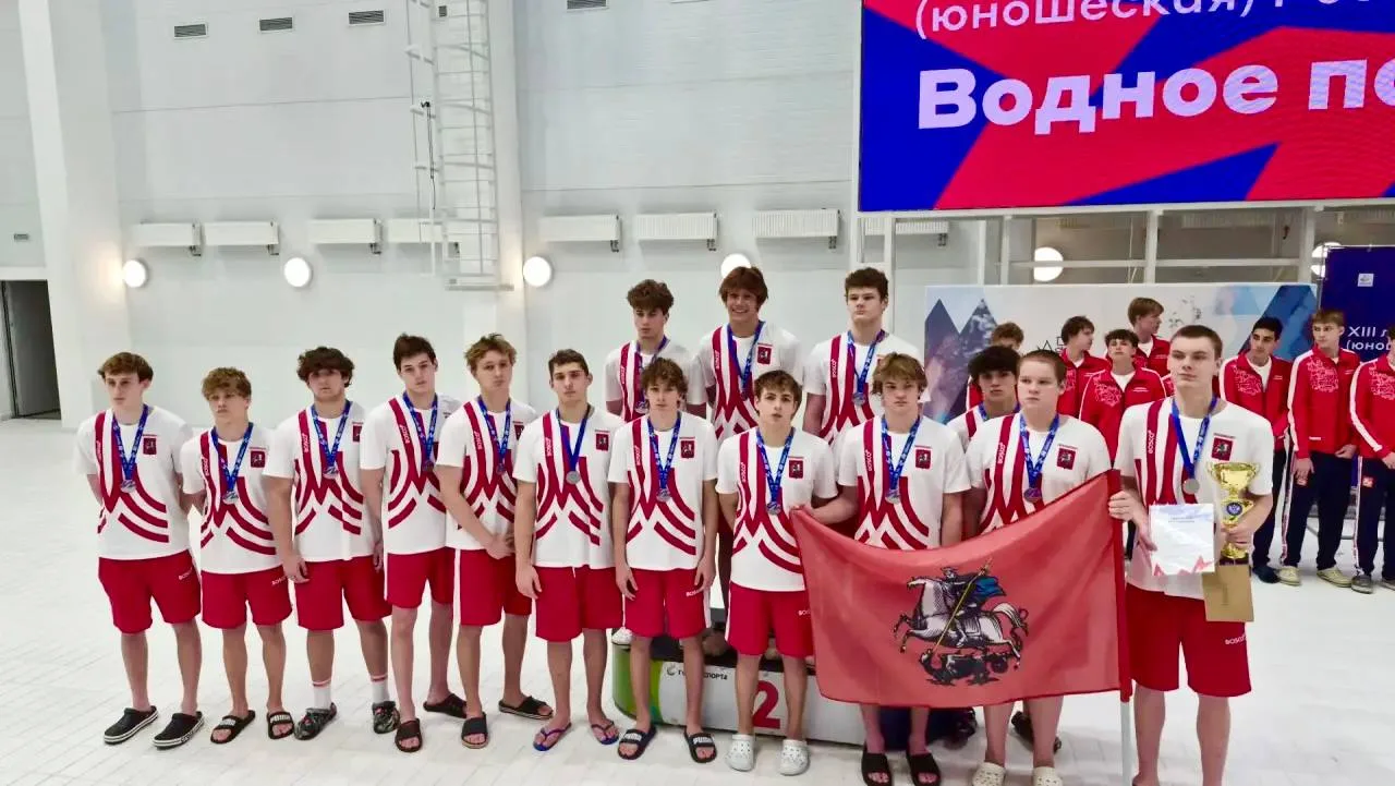 Серебро в водном поло 🎉

🥈 Поздравляем ученика нашей школы Андрея, окончившего 9«Д» класс! Этим ле