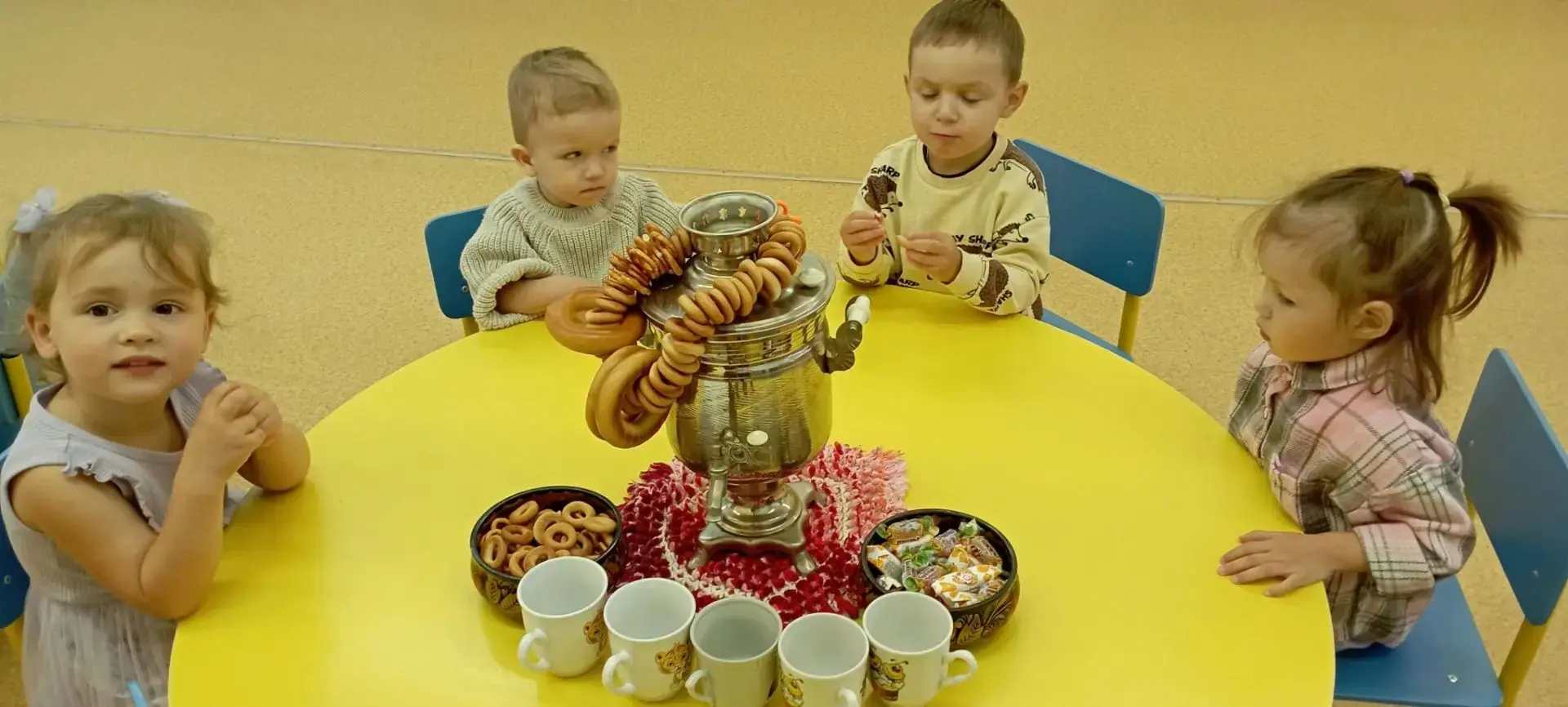 ☕17 августа в России отмечается День самовара.