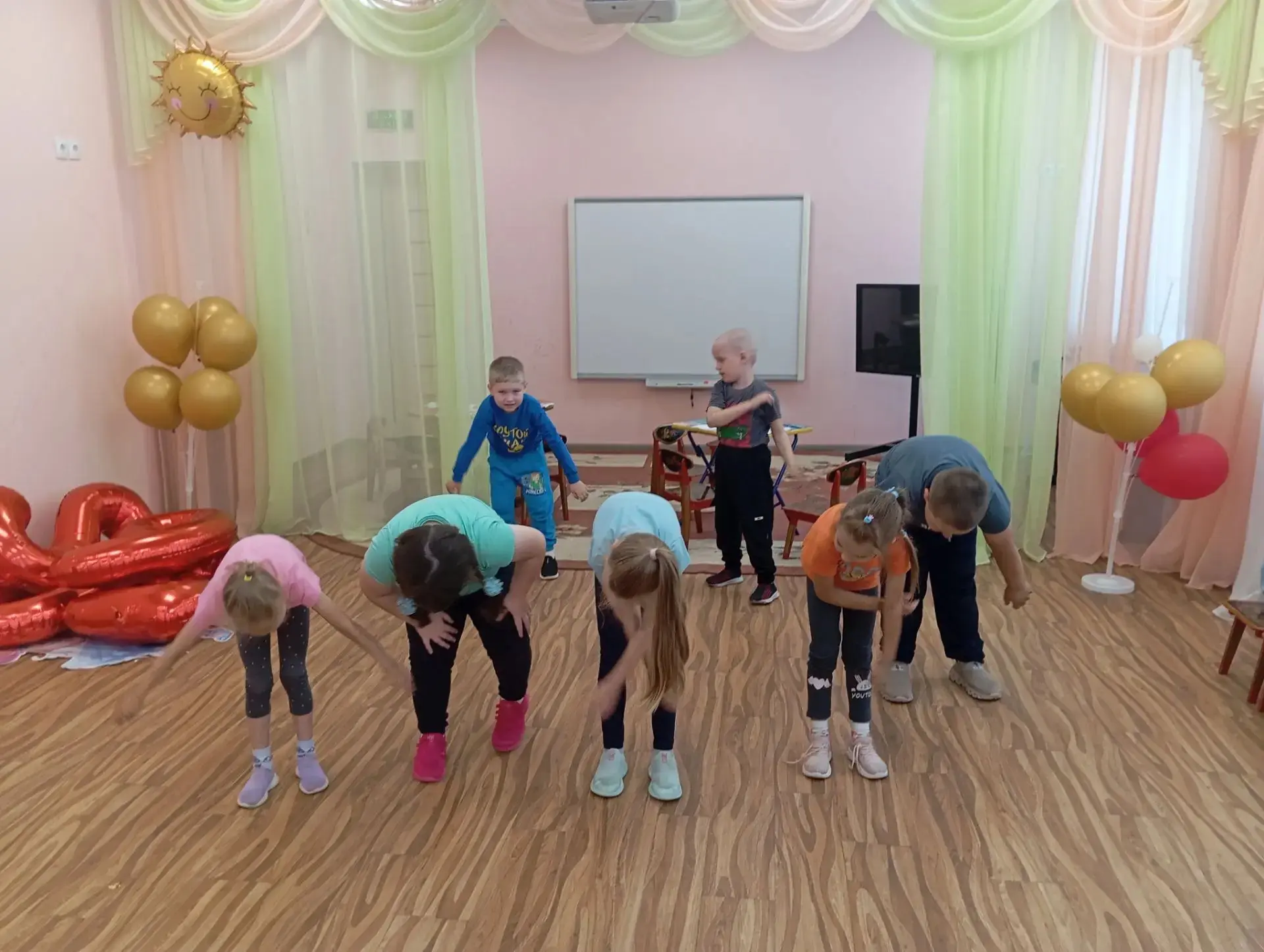 🧩 «Азбука успеха»: открываем мир знаний с улыбкой! 📚✨

📢 Привет, друзья! Мы снова с вами — время 