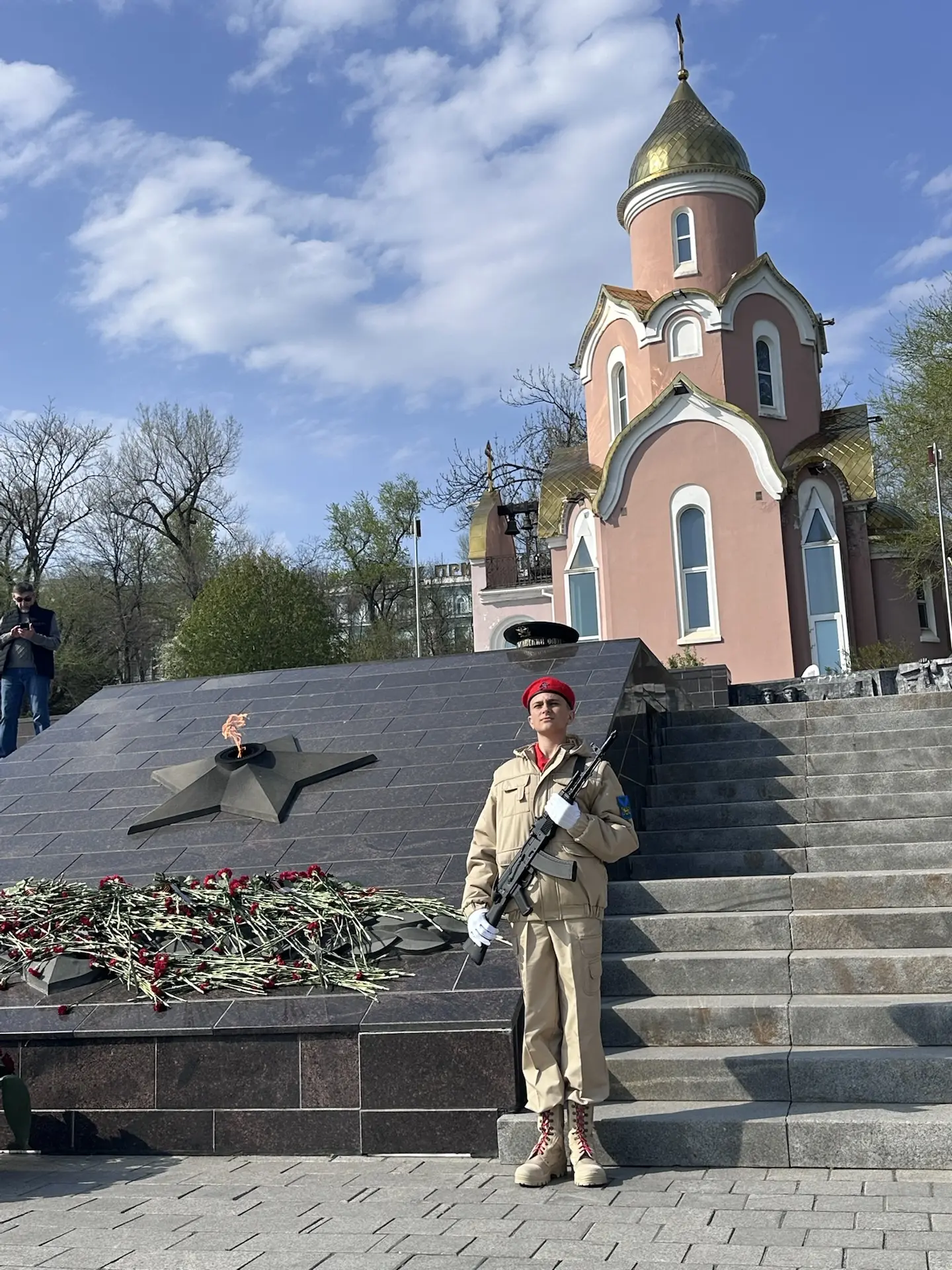 🇷🇺Гордимся нашими юнармейцами! ✨ 🇷🇺В рамках торжественного мероприятия,посвящённого памяти ветеранов