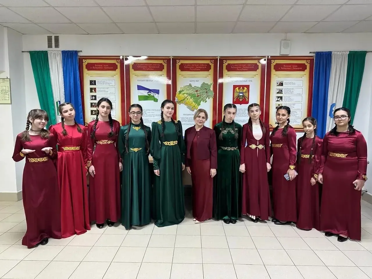 Завершился региональный конкурс детского хорового пения, который прошел в большом зале ...