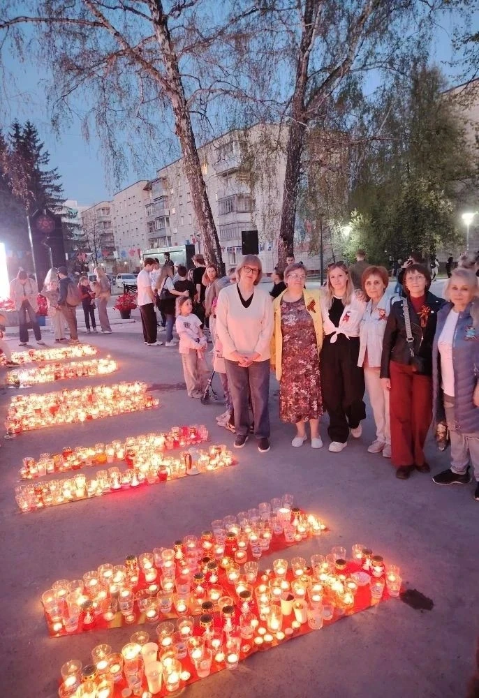 🕯️ Вклад в Память: лицеисты присоединились к акции «Свеча Памяти»  В преддверии Дня Победы наши учит