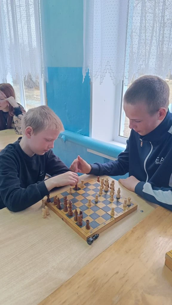 🏆 В нашей школе прошёл турнир по шахматам!