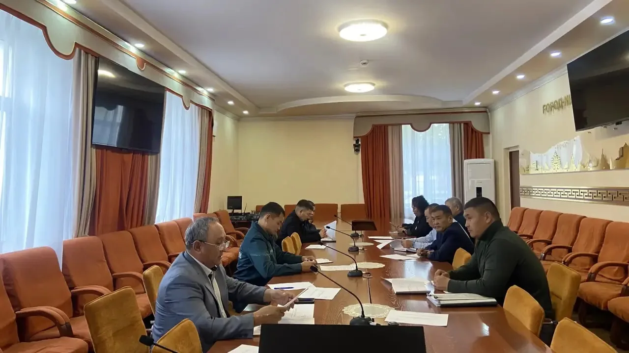 В Кызыле прошло семинар-совещание по подготовке к Всероссийской штабной тренировке по г...