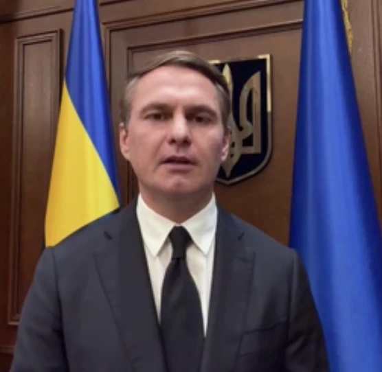 На Украине разгорается новый скандал: подавший в отставку генпрокурор Кравченко выступи...