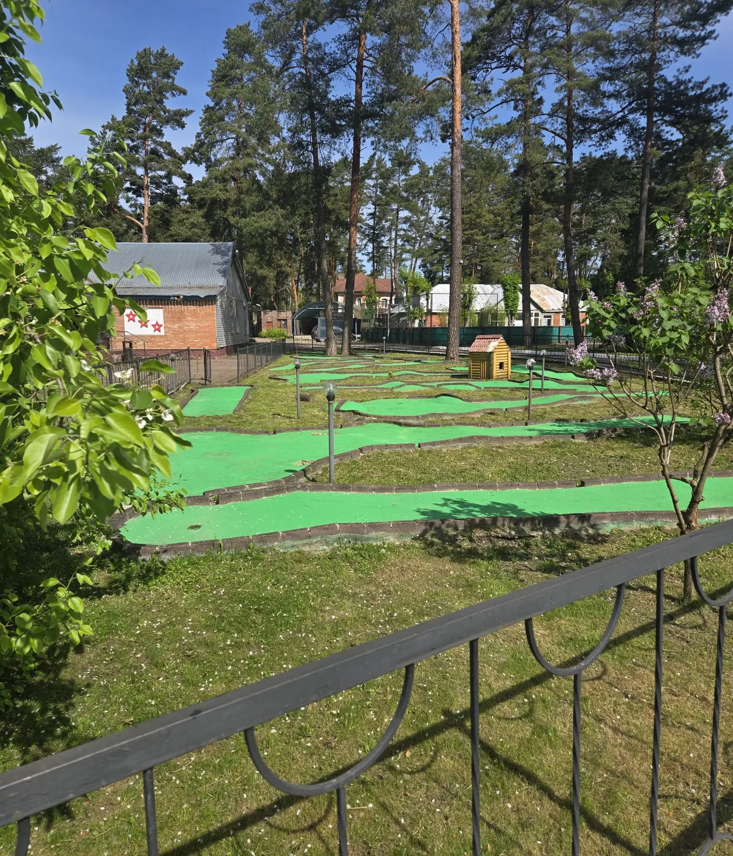 Минигольф ждёт Вас.